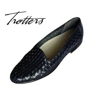 Trotters 9.5 Narrow Navy Woven Genuine Leather Flats Loafers